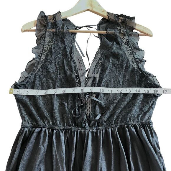 Vintage Lace Lingerie Top - Picture 6 of 7